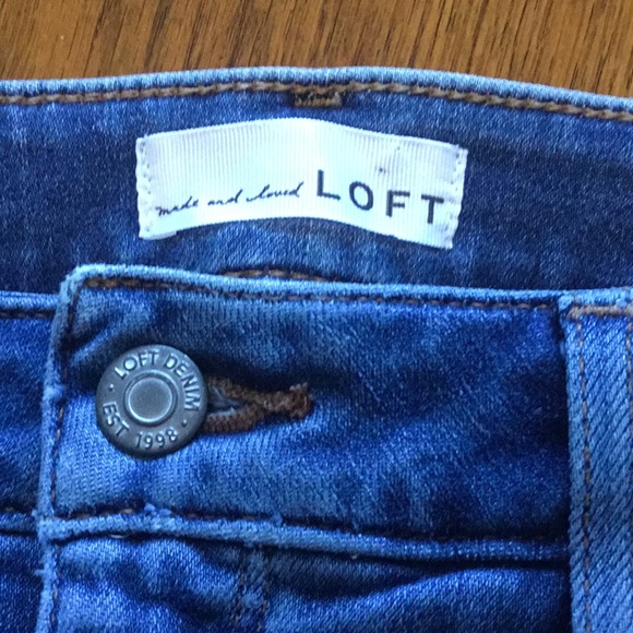 Ann Taylor LOFT curvy skinny raw hem jeans - Picture 2 of 6